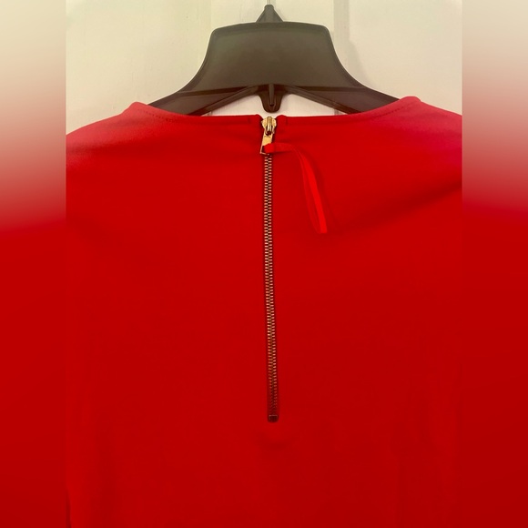 NWOT! Luxury Designer Carmen Marc Valvo Red Long-Sleeve Peplum Top Flattering XS - Picture 10 of 10
